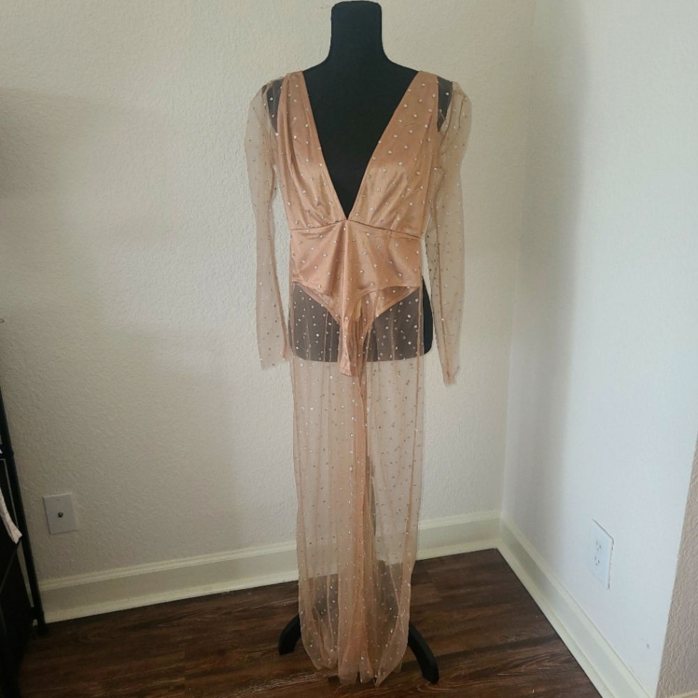 Ultra-sexy Nude Dress from I Saw it First - Picture 1 of 6